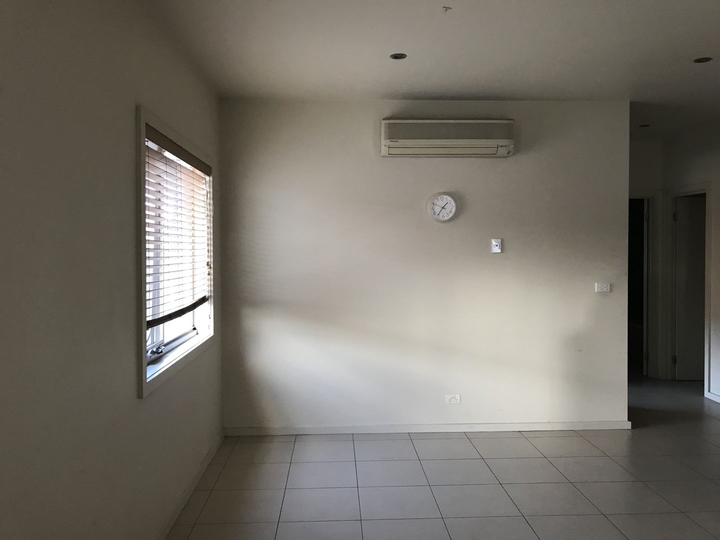 1st Floor/292 Ballarat Road, Braybrook VIC 3019 Apartment For Rent