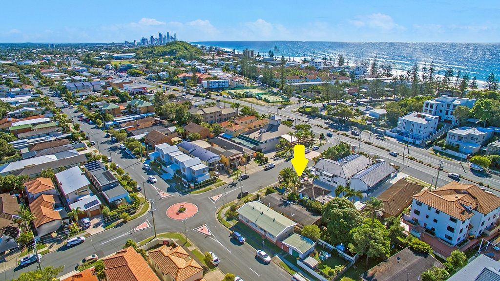 4 Miami Shore Pde, Miami QLD 4220, Image 1