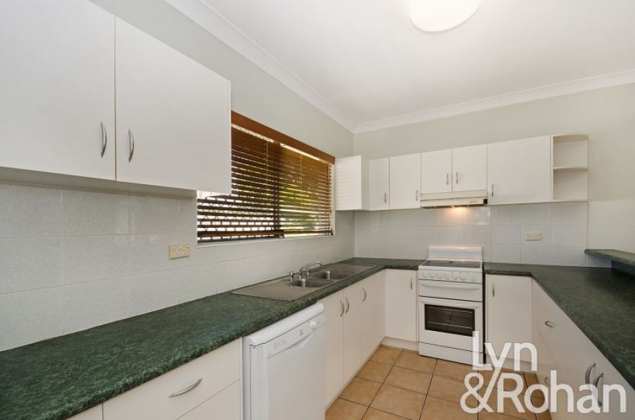 7/19 Second Avenue, RAILWAY ESTATE QLD 4810, Image 2