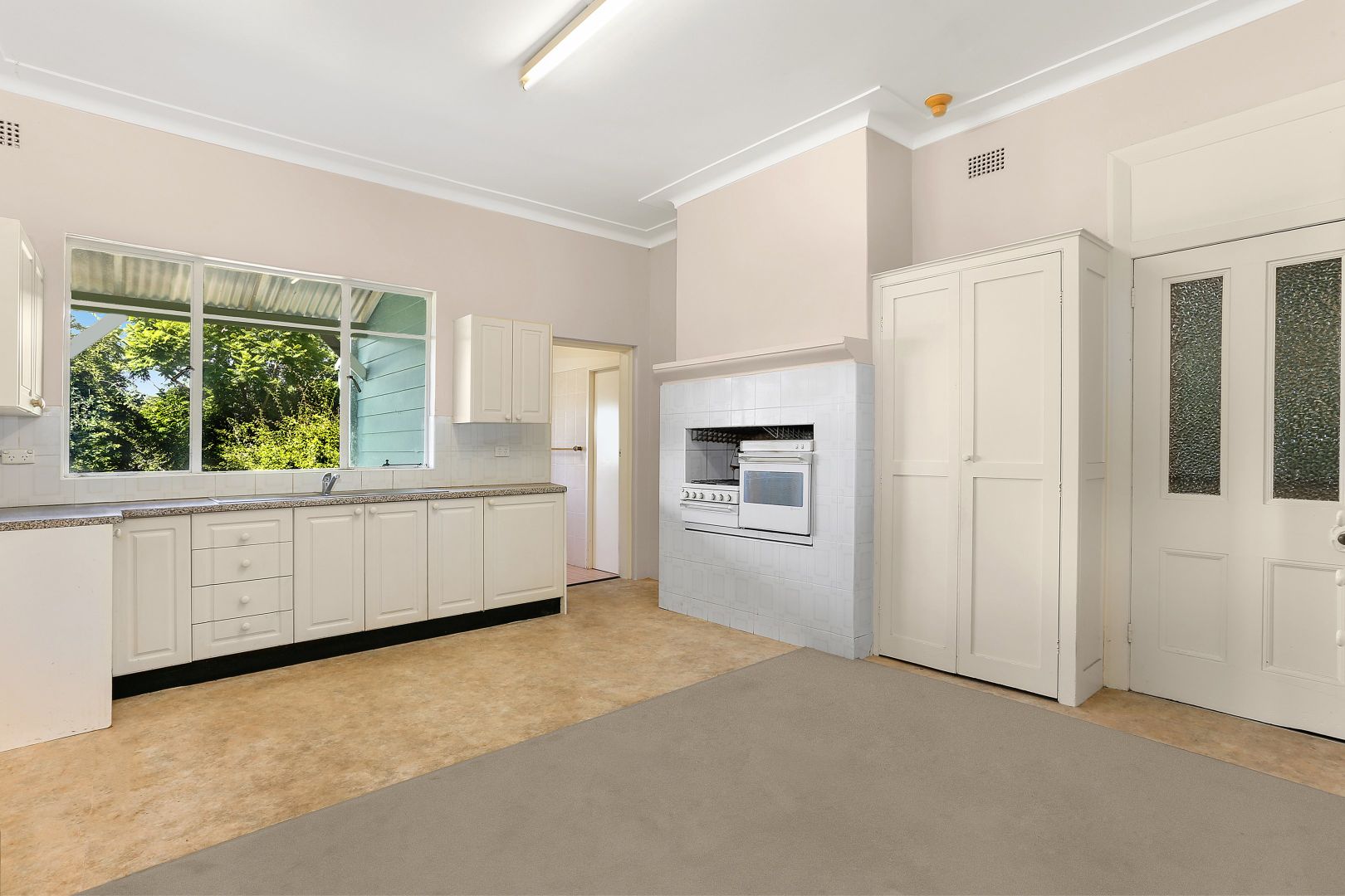 24 Neville Street, Oatley NSW 2223, Image 2