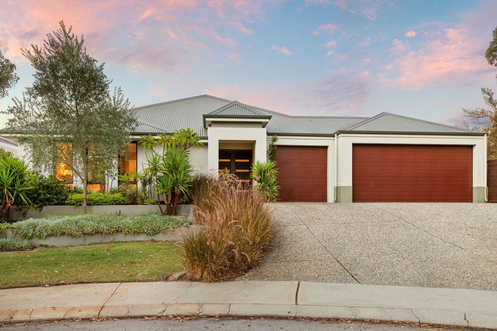 14 Blarney Place, Canning Vale WA 6155, Image 0