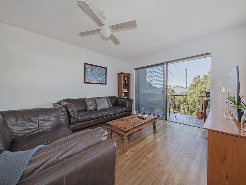 3/13 Derby Street, Coorparoo QLD 4151, Image 2