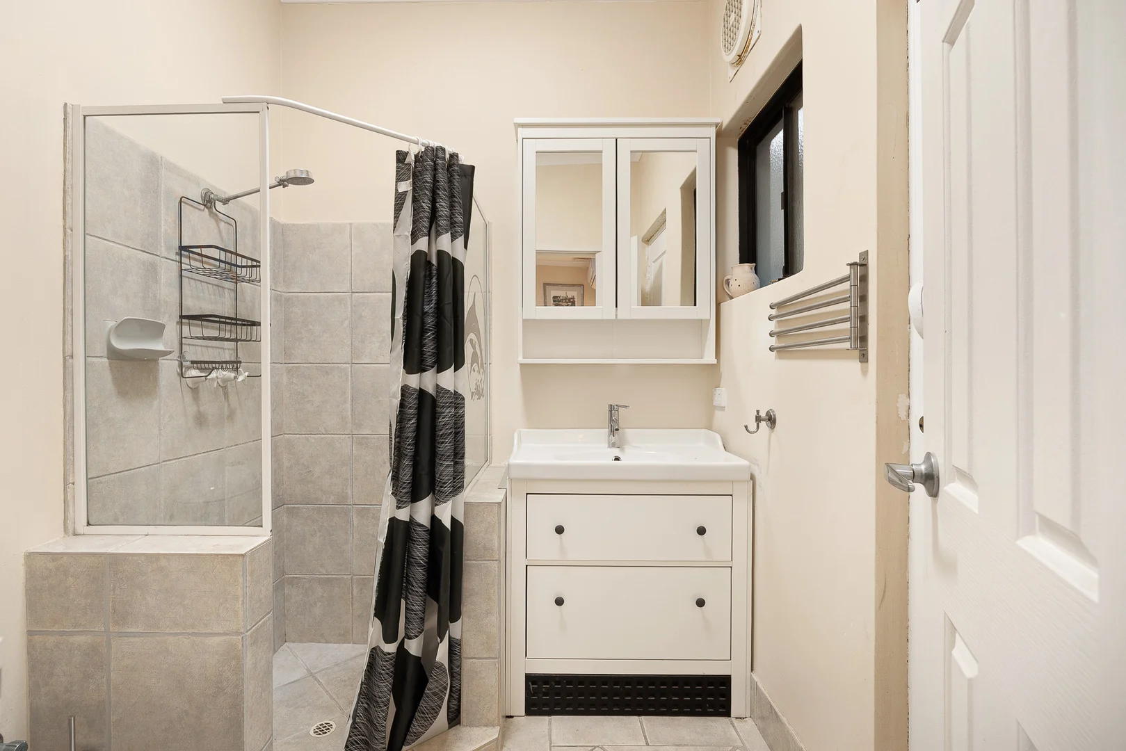 Additional image 18 of 20 Warnbro Beach Road, Safety Bay WA 6169