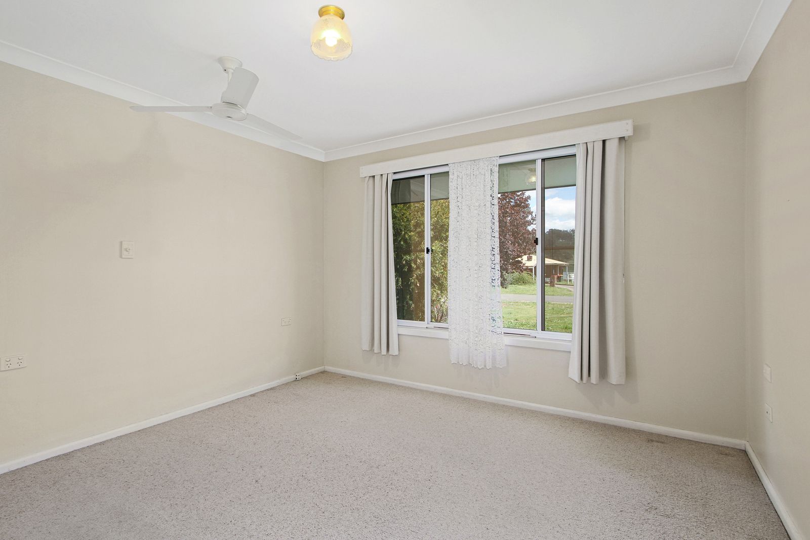 7 Elizabeth Street, Wallabadah NSW 2343, Image 2