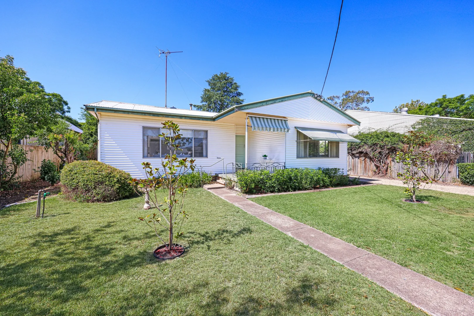 44 Waverley Street, Scone NSW 2337