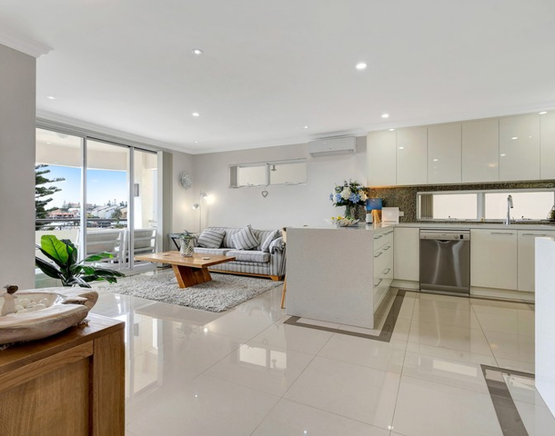 2/17 Boston Quays, Mindarie WA 6030