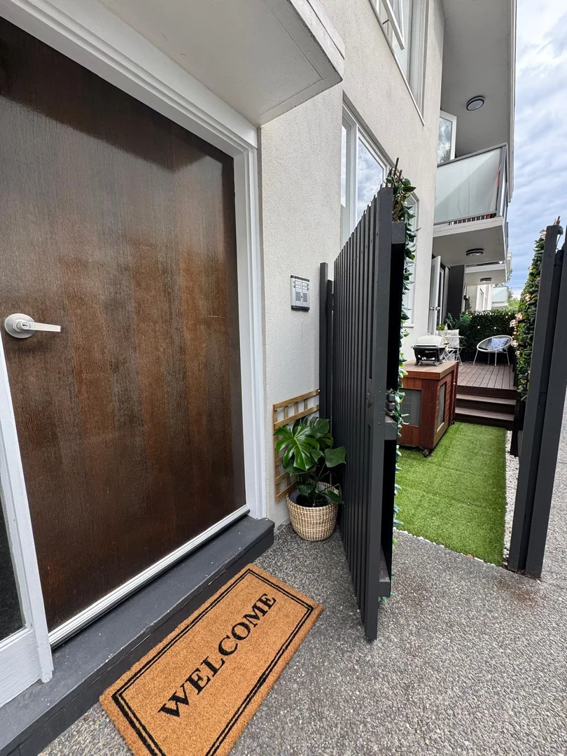 Additional image 3 of 2/44 Wave Street, Elwood VIC 3184