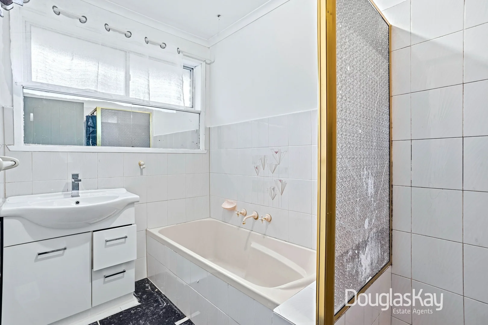 Additional image 8 of 173 Main Road East, St Albans VIC 3021