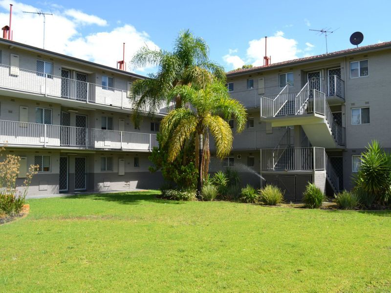 22/1 Stallard Place, Withers WA 6230