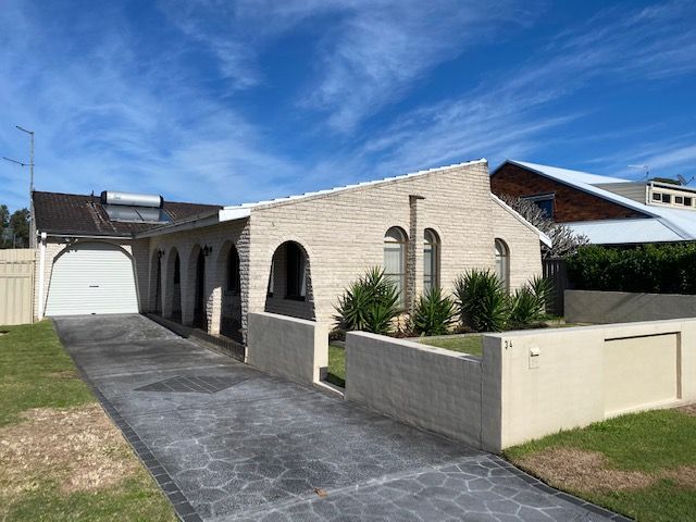 3 bedrooms House in 34 South Street FORSTER NSW, 2428
