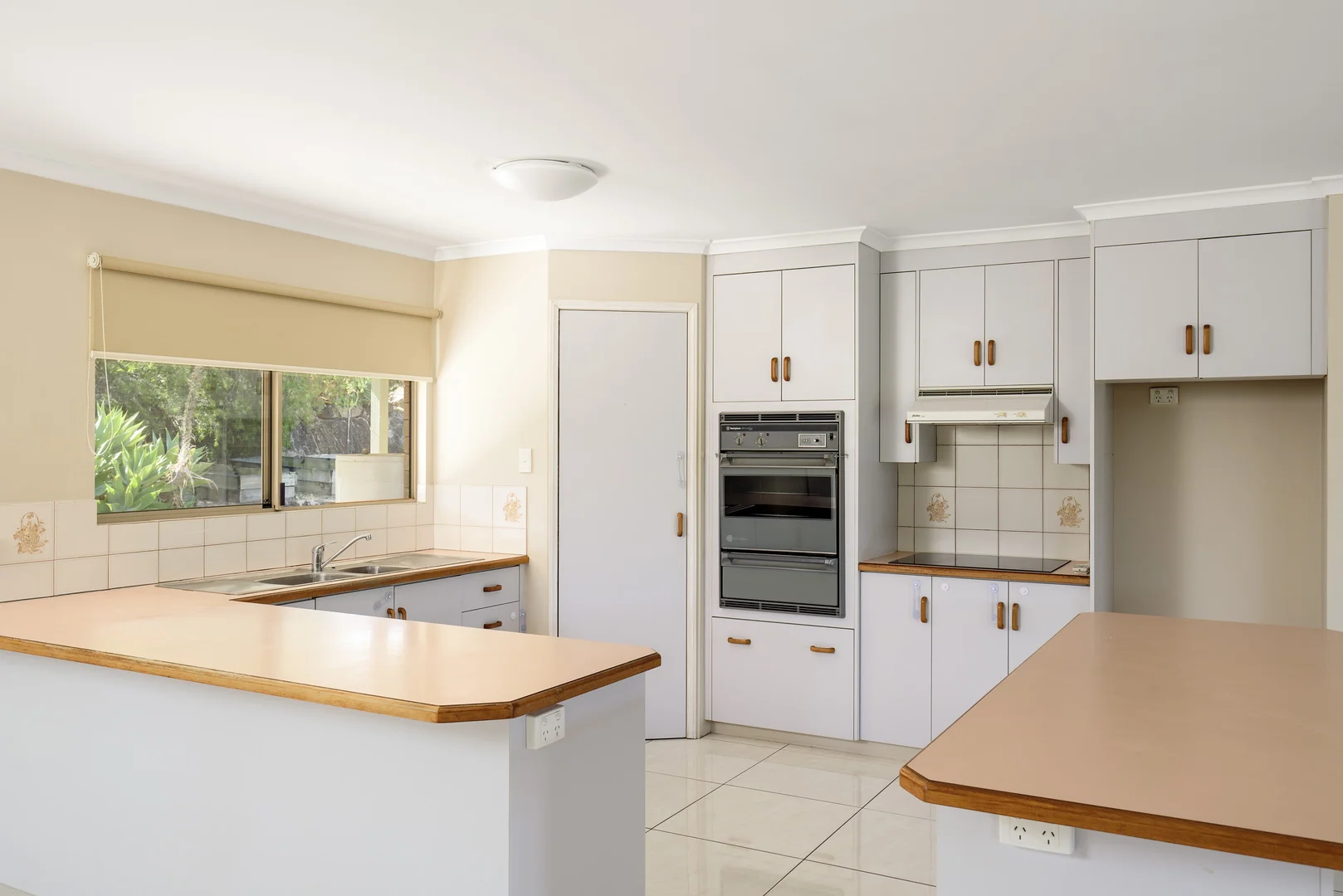 Sold 10 Ridgeview Drive, Gympie QLD 4570 on 10 Jan 2020 - 2015933111 ...