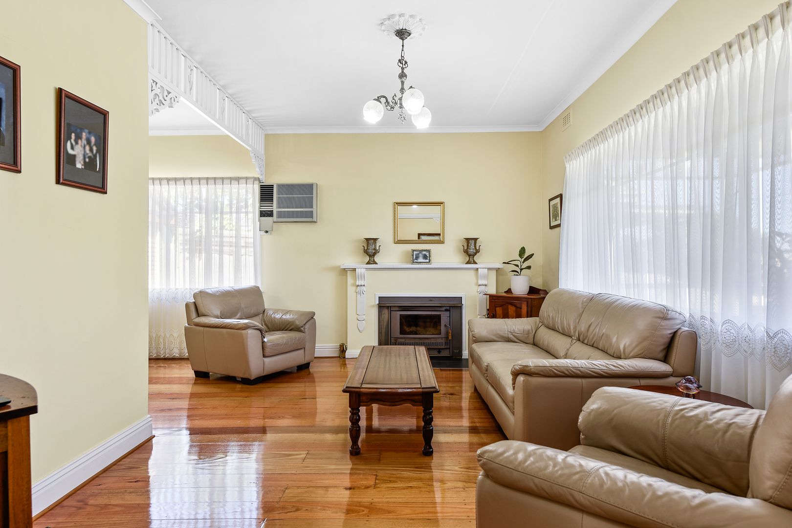 11 Dobell Street, Blackburn South VIC 3130, Image 2