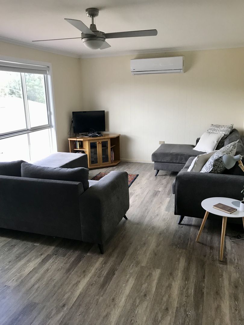 4 Francis Avenue, Gundagai NSW 2722 House For Rent 420 Domain