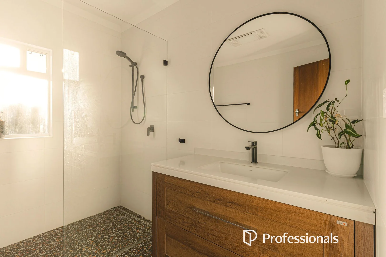 Additional image 27 of 55 Snowball Road, Kalamunda WA 6076