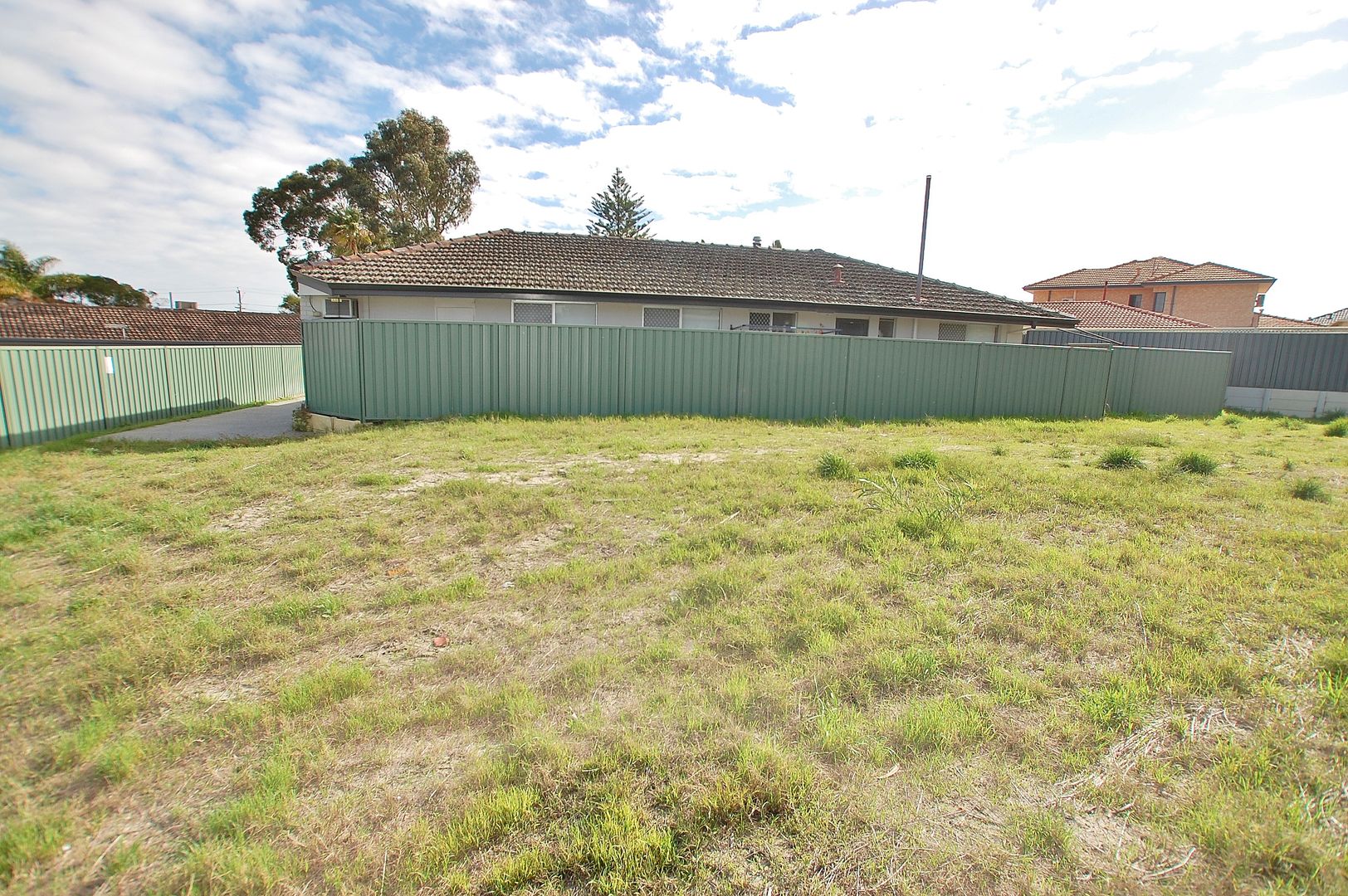 8a Okewood Place, Morley WA 6062, Image 2