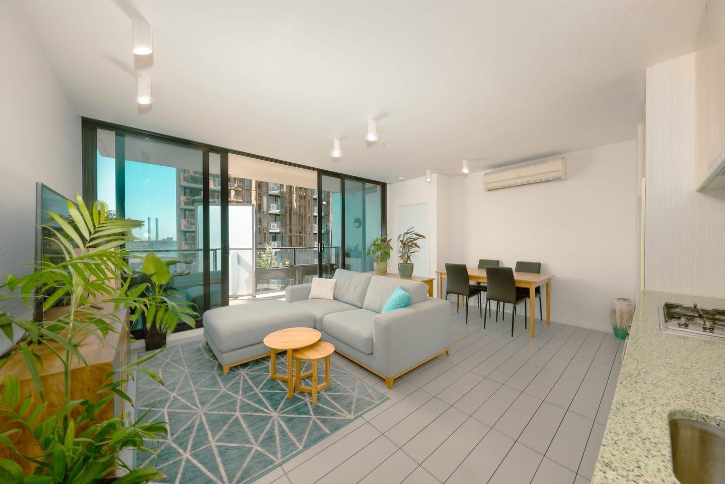 713/673 La Trobe Street, Docklands VIC 3008, Image 1