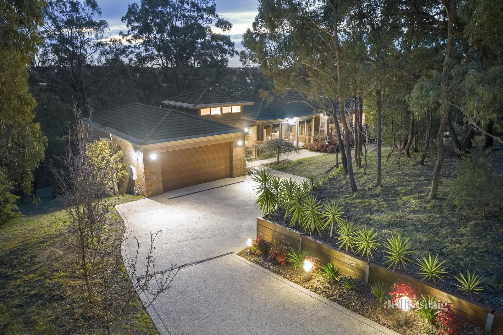 4 Nengerman Court, Park Orchards VIC 3114 House for Sale Domain