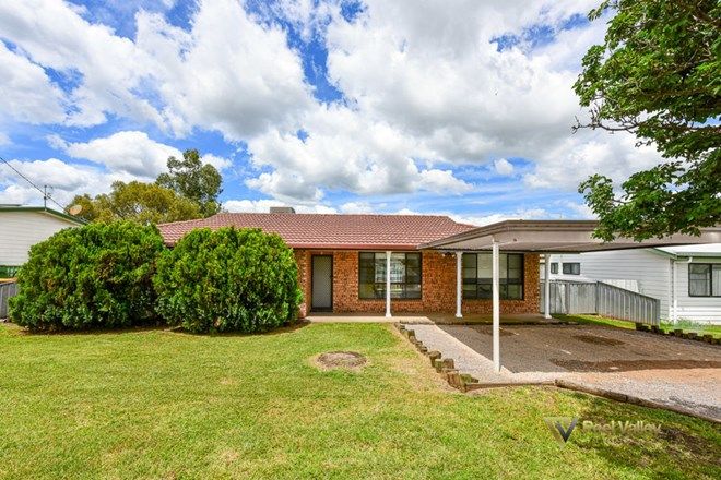 Picture of 6 Willow Park Avenue, KOOTINGAL NSW 2352