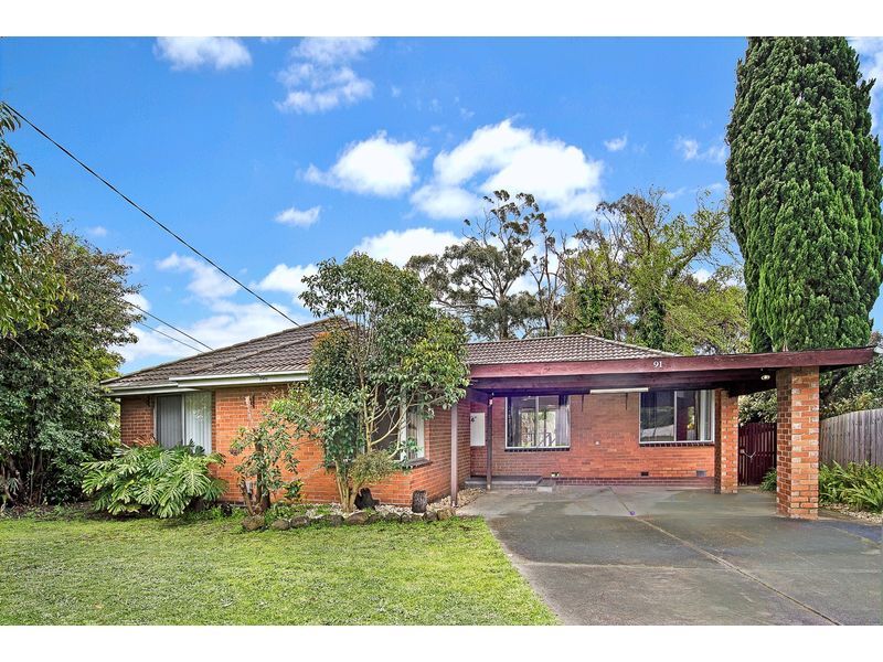 4 bedrooms House in 91 Therese Avenue MOUNT WAVERLEY VIC, 3149