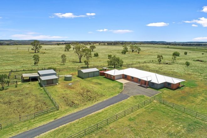 Picture of 34 Gowrie Mountain School Road, KINGSTHORPE QLD 4400