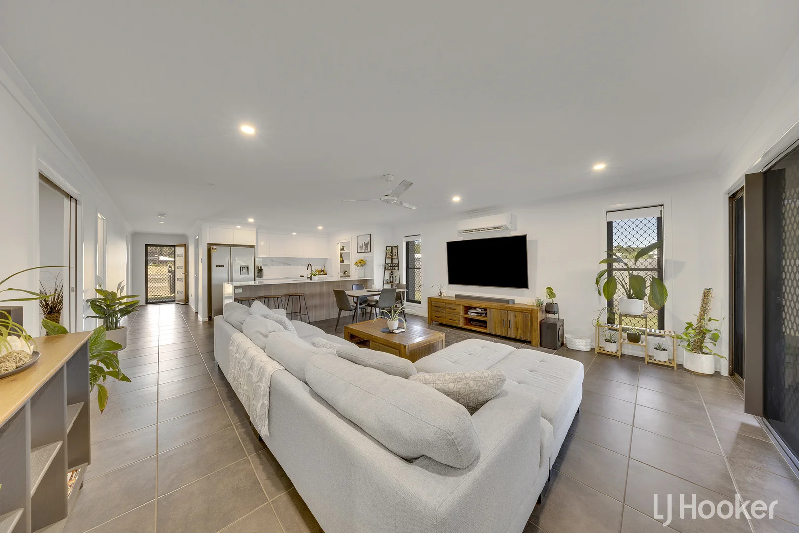 Additional image 5 of 14 Fitzroy Avenue, Clinton QLD 4680