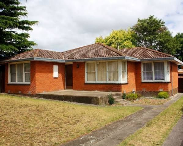 3 bedrooms House in  MOOREBANK NSW, 2170