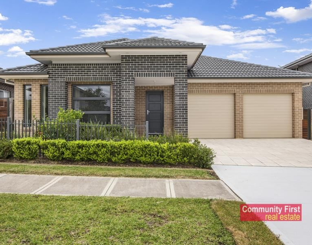 25 Peregrine Street, Gledswood Hills NSW 2557