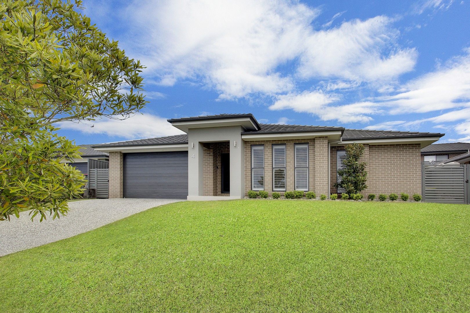 4 bedrooms House in 4 Satinwood Crescent KEW NSW, 2439