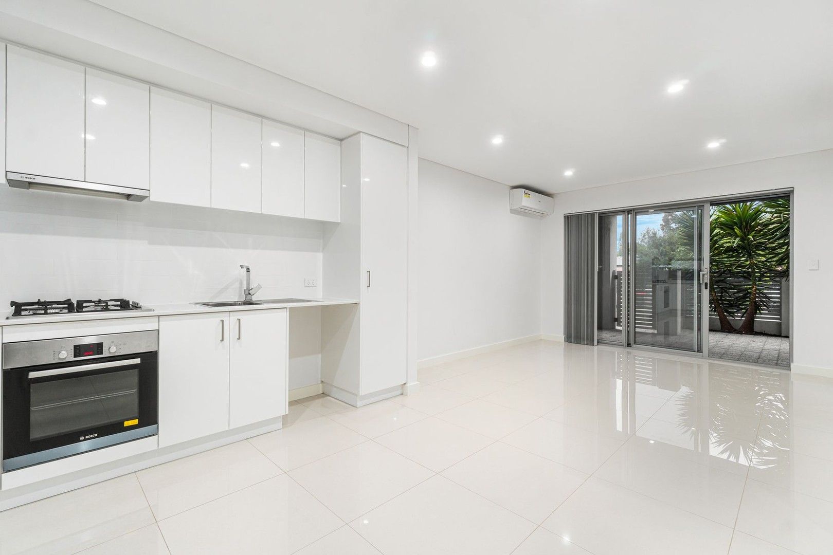 2 bedrooms Apartment / Unit / Flat in 3/28 Peppering Way WESTMINSTER WA, 6061