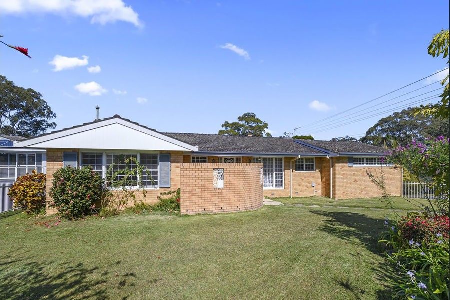 61 Raleigh Street Coffs Harbour Nsw 2450 House For Rent 570 Domain