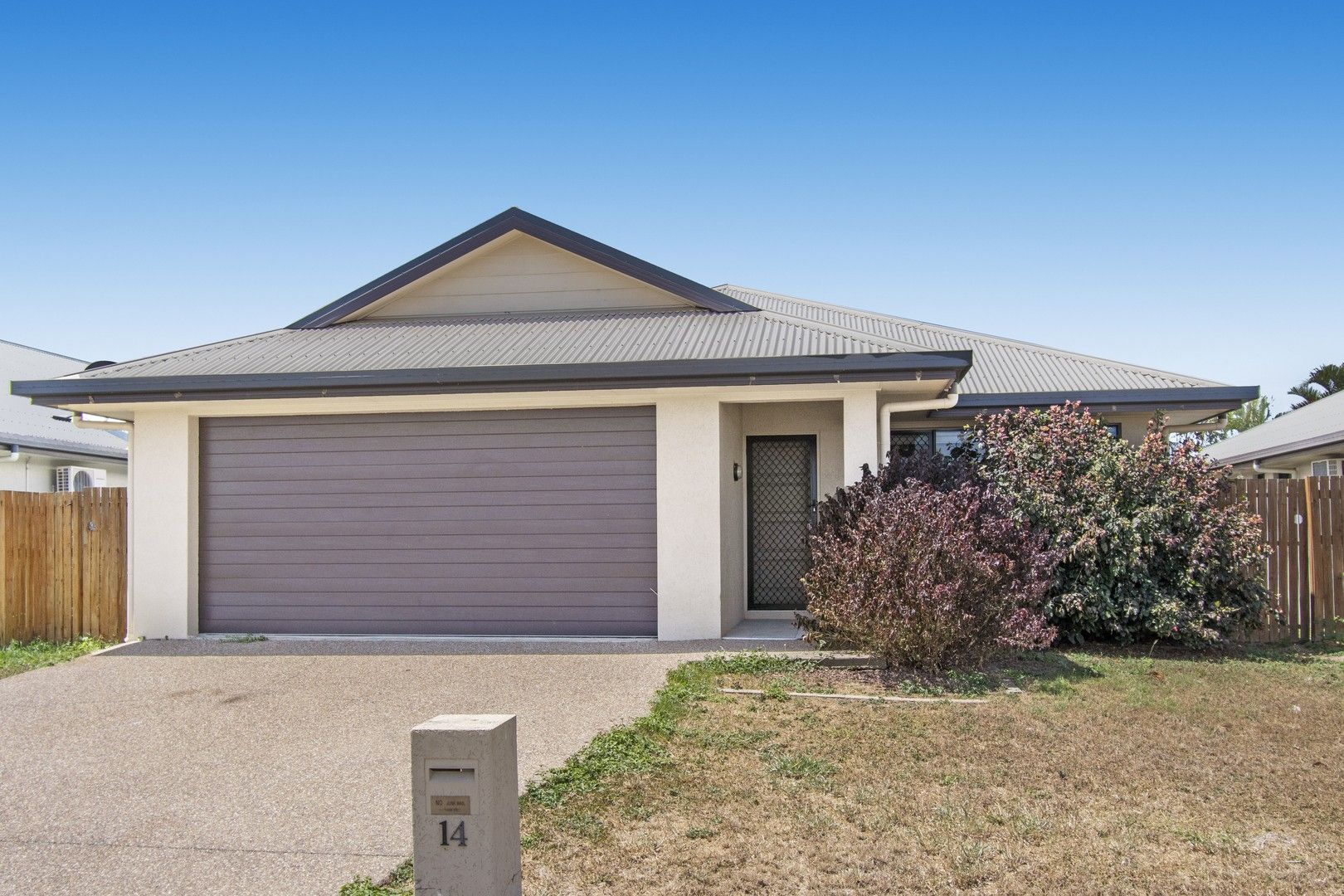 4 bedrooms House in 14 Benedore Street RASMUSSEN QLD, 4815