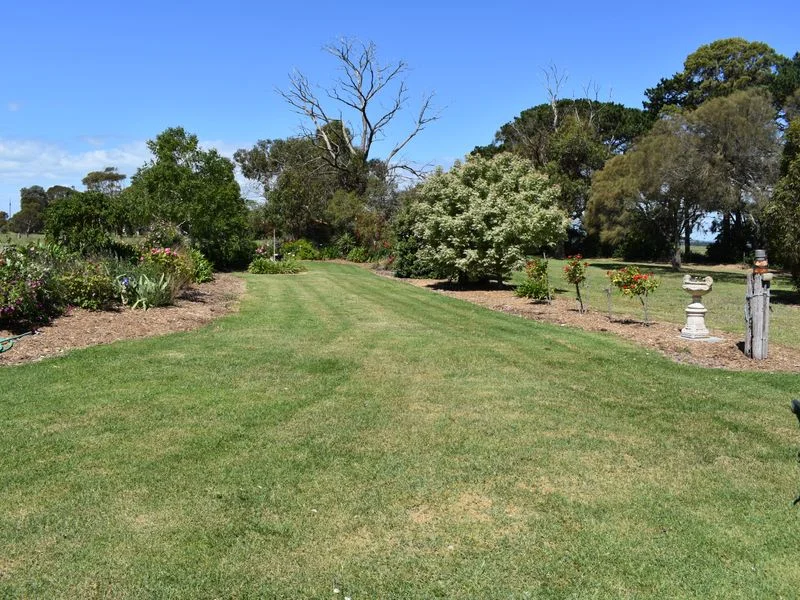 Millicent SA 5280 - 4 beds house for Rent, $350 per week - 18385645 ...