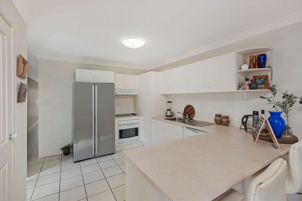 1/24 Terrigal Crescent, Southport QLD 4215, Image 2