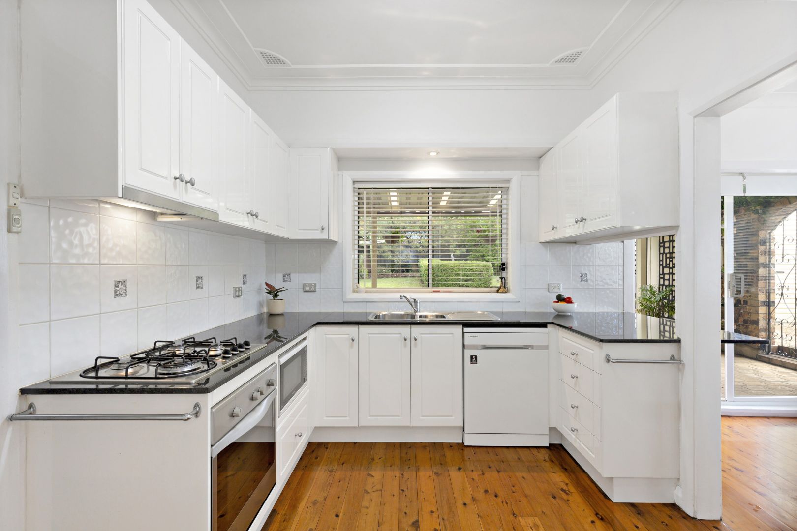 2 Gowan Brae Avenue, Mount Ousley NSW 2519, Image 2