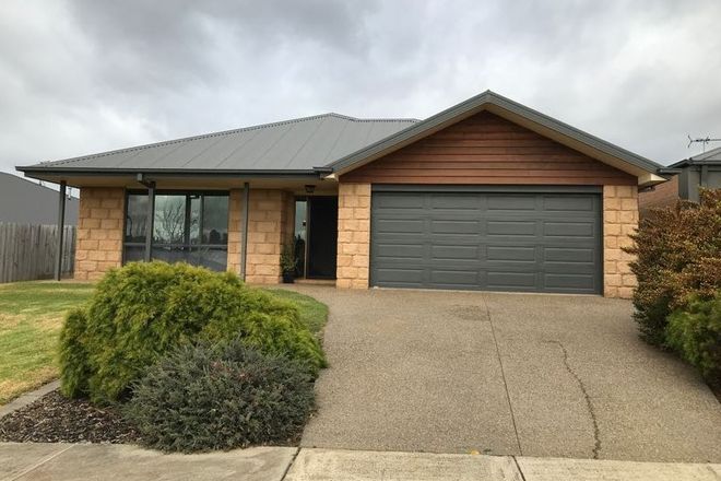 Picture of 51 Myrtle Crescent, WARRAGUL VIC 3820