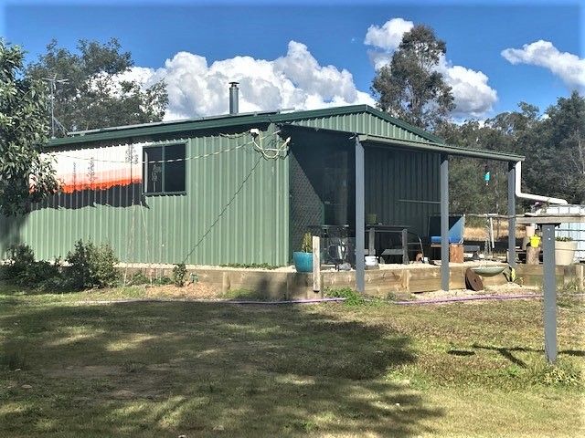 101 Martin Cresent, Benarkin QLD 4314, Image 2