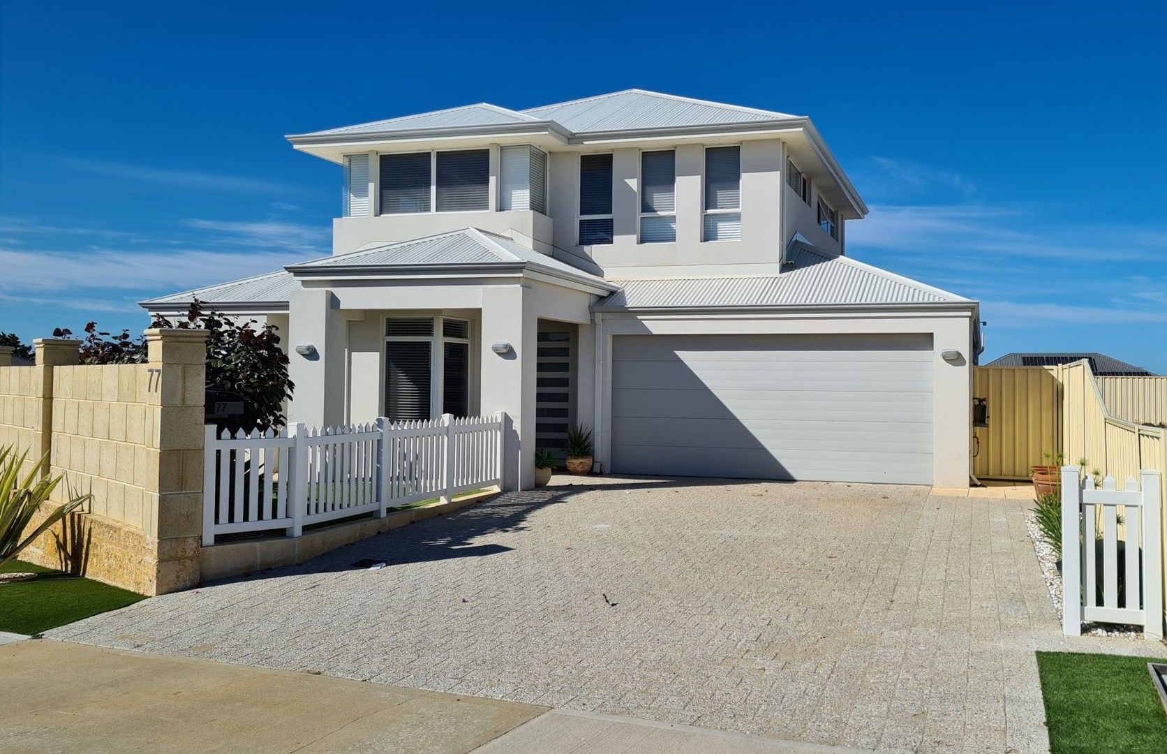 4 bedrooms House in 77 Balladonia Parade DAWESVILLE WA, 6211