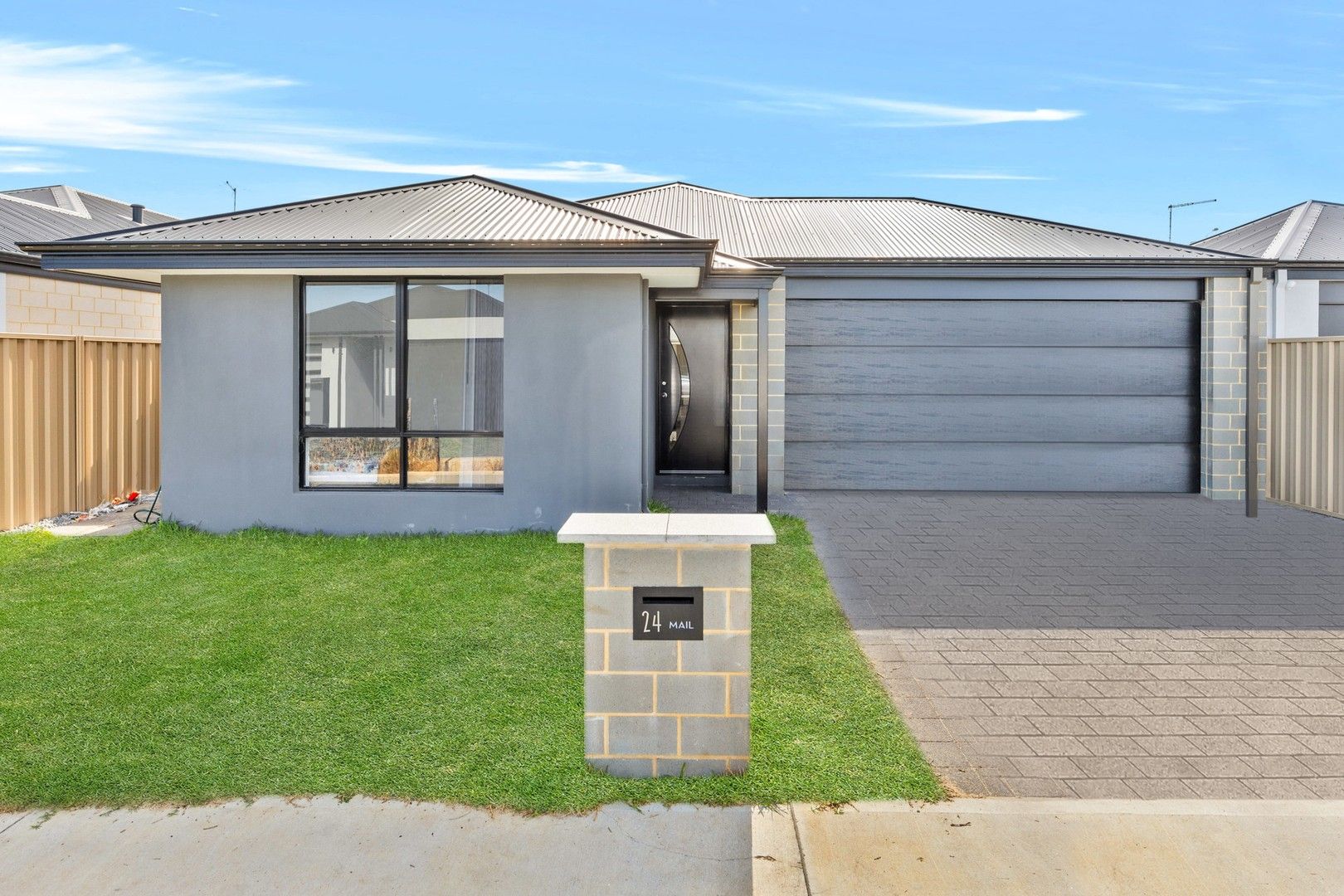 4 bedrooms House in 24 Ioppolo Court SINAGRA WA, 6065