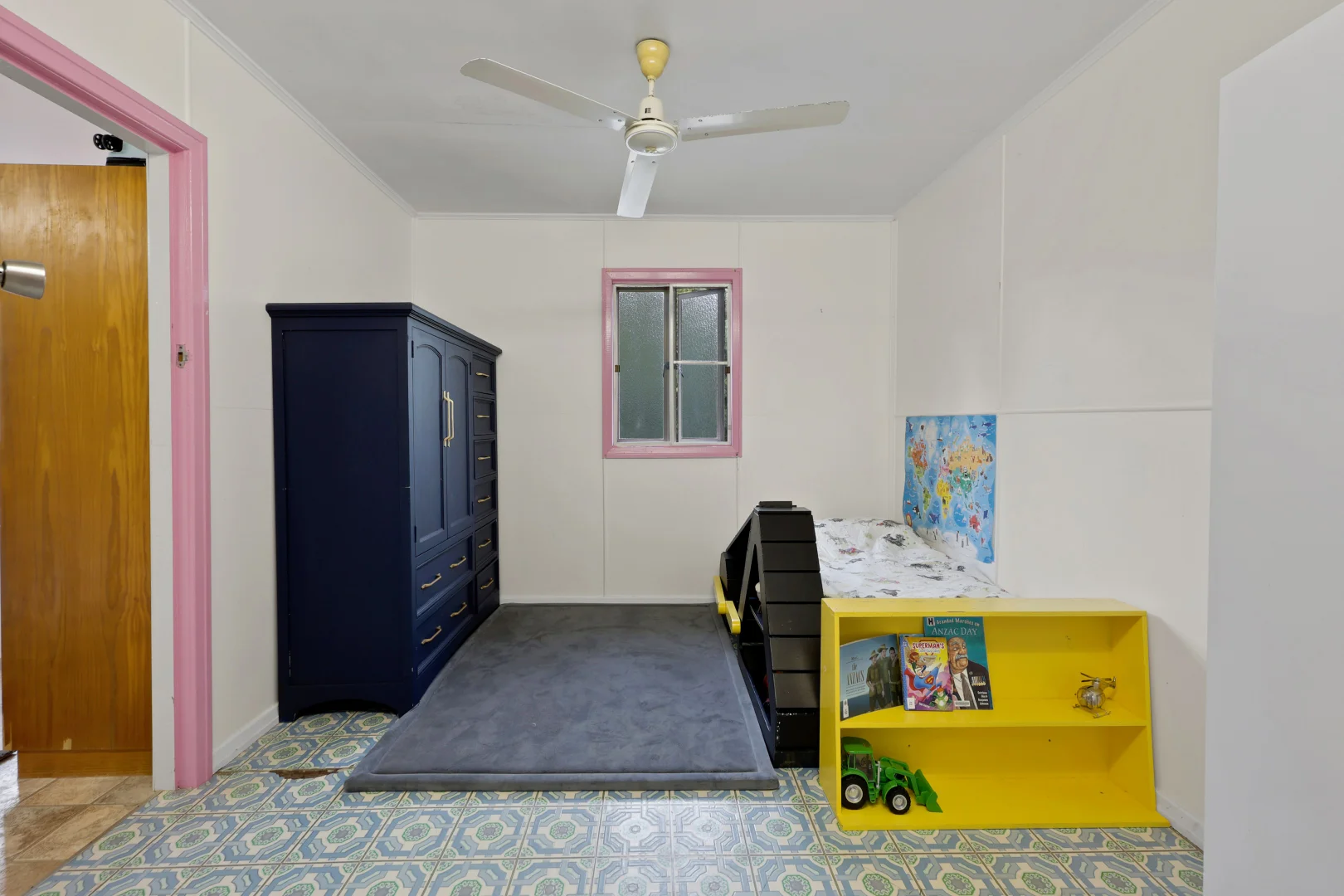 Image 10