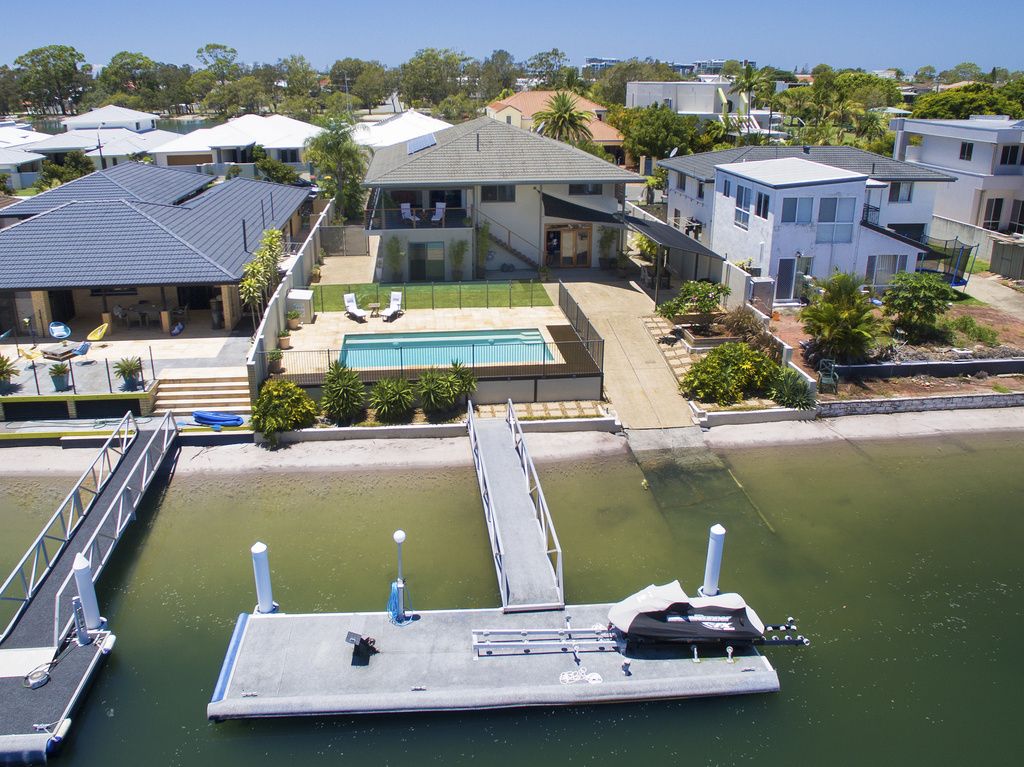 42 Lindsay Parade, Paradise Point QLD 4216, Image 0