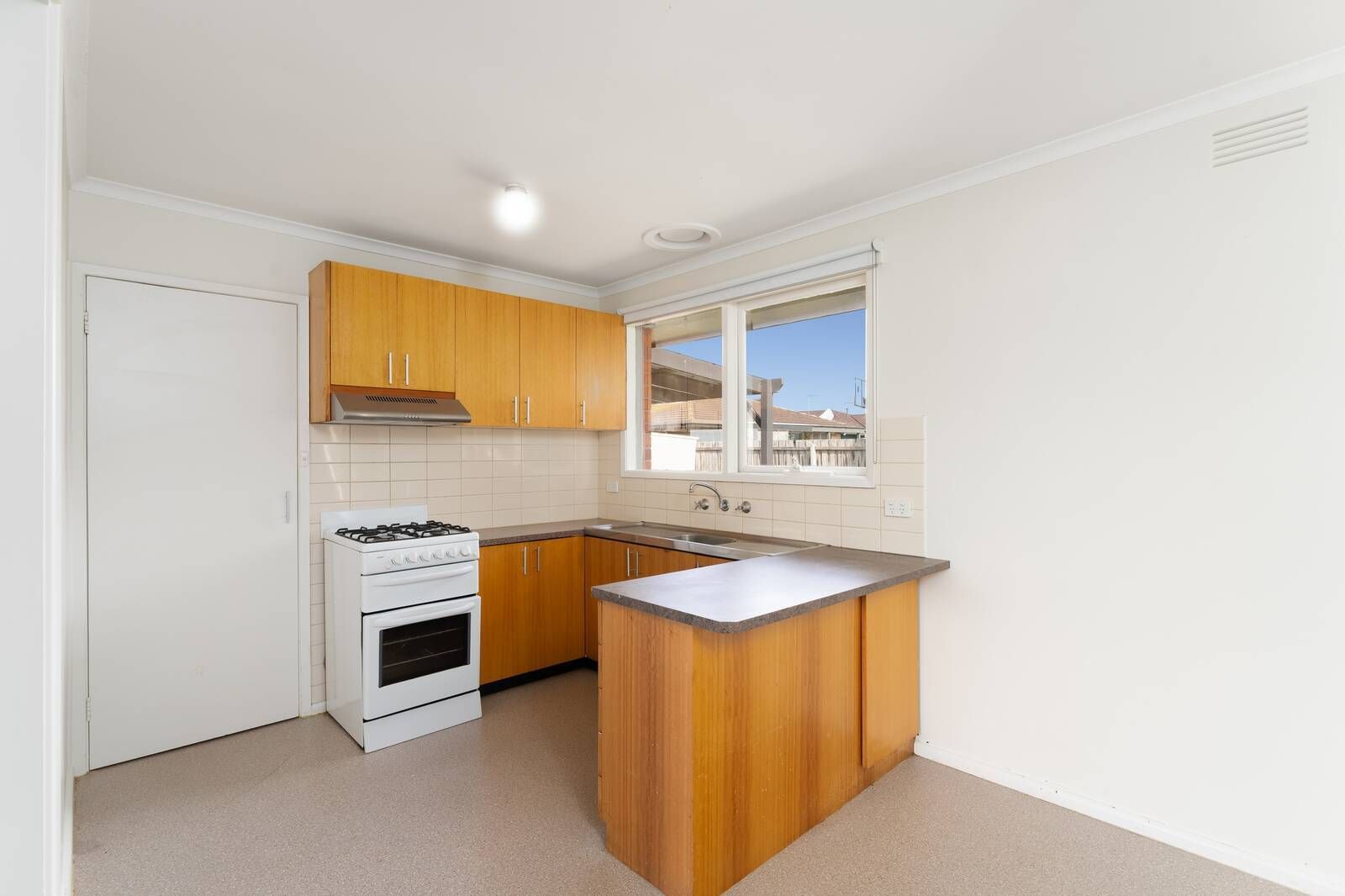 1 Sally Court, VIC 3219 Domain