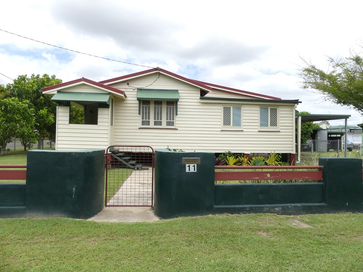 11 Blamey St, Avenell Heights QLD 4670, Image 0