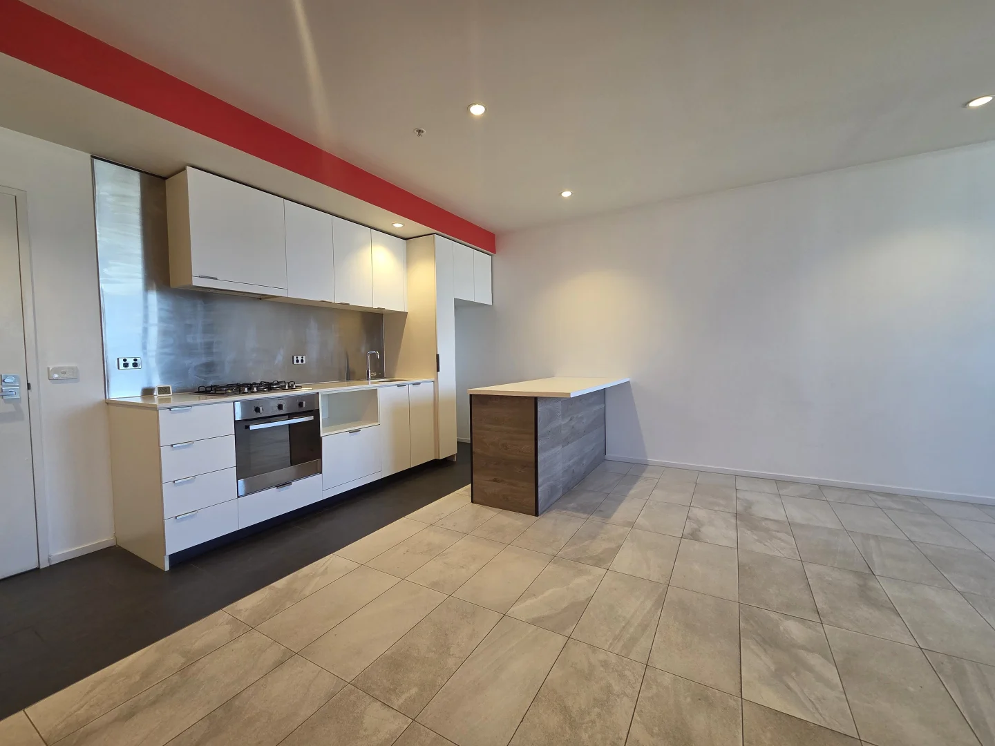 Additional image 5 of 402/19-21 Hanover Street, Oakleigh VIC 3166