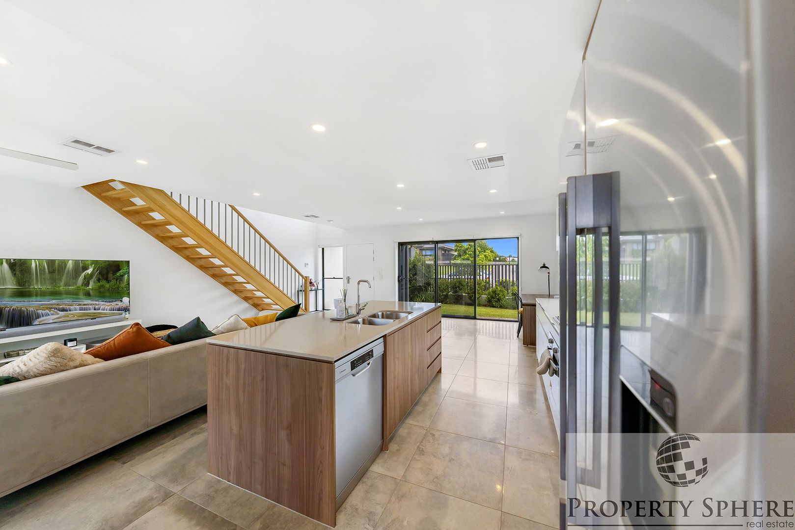 36/2 Flametree Cct, Arundel QLD 4214, Image 1