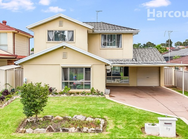 67 Kellerman Drive, St Helens Park NSW 2560