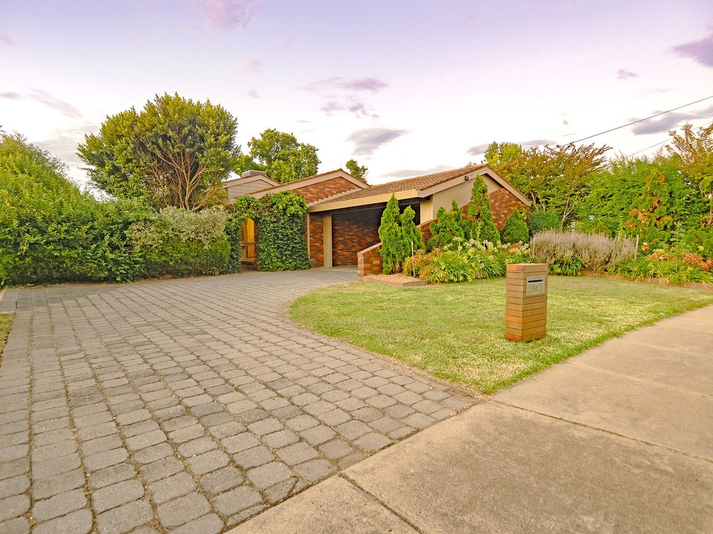 4 bedrooms House in 51 Lachlan Crescent SHEPPARTON VIC, 3630