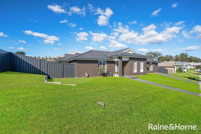 Picture of 1 Holland Circuit, GILLIESTON HEIGHTS NSW 2321