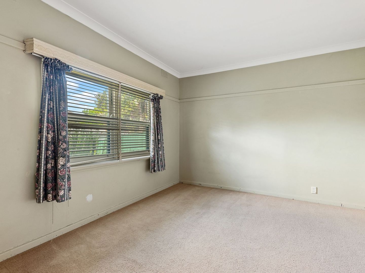 9 Theodore Street, Flora Hill VIC 3550, Image 2