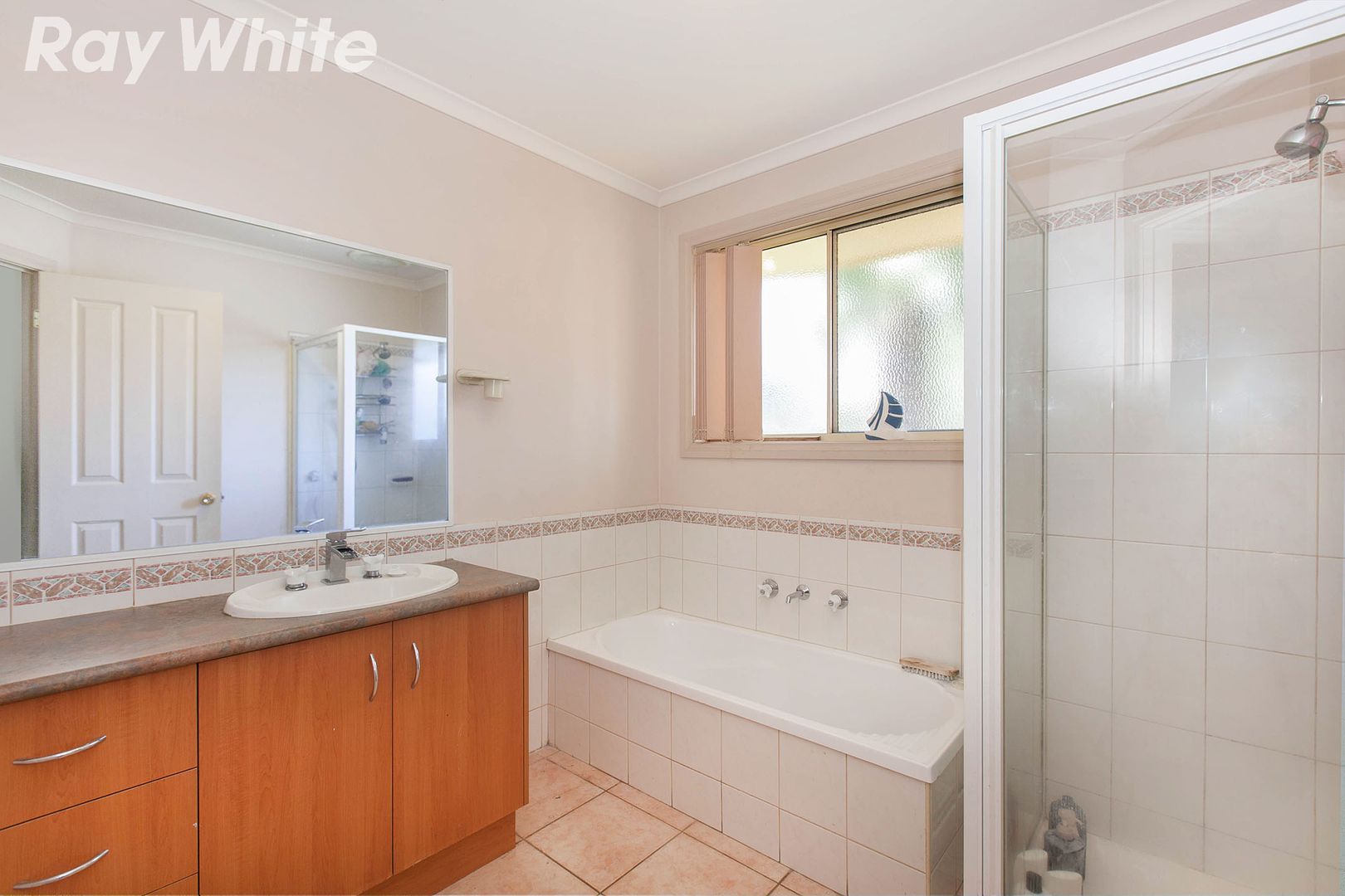 1A Ealing Close, Epping VIC 3076, Image 2