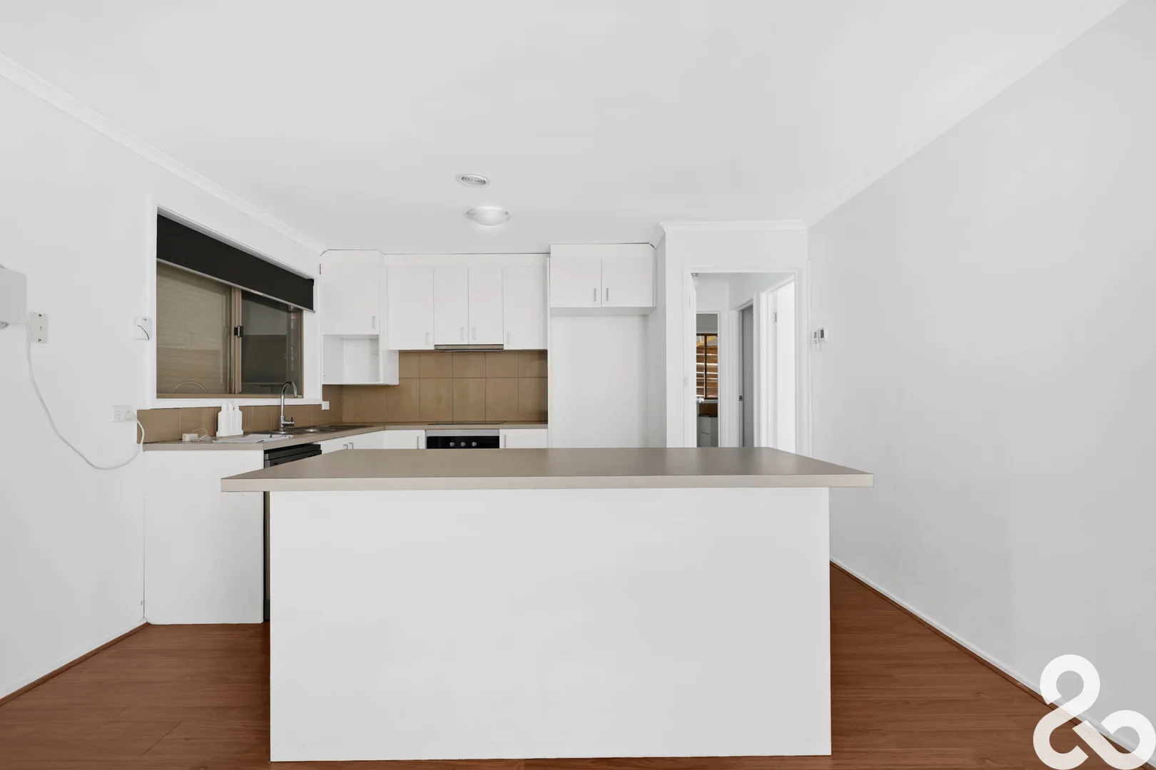 Additional image 3 of 20 Crampton Crescent, Mill Park VIC 3082